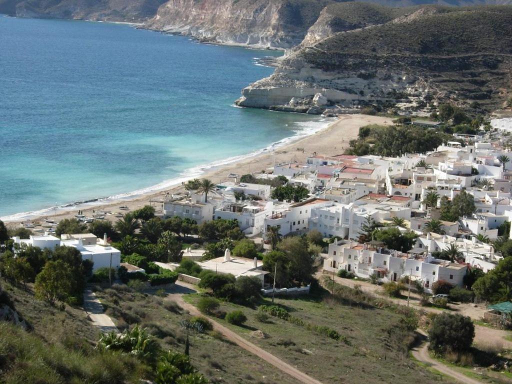 Precioso Apartamento A 20 Metros Del Mar Agua Amarga  Luaran gambar
